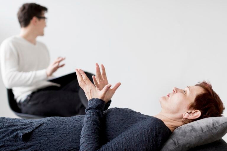 Descubre el poder transformador de la Terapia de Regresión.
